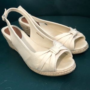 Low heel espadrille sandals